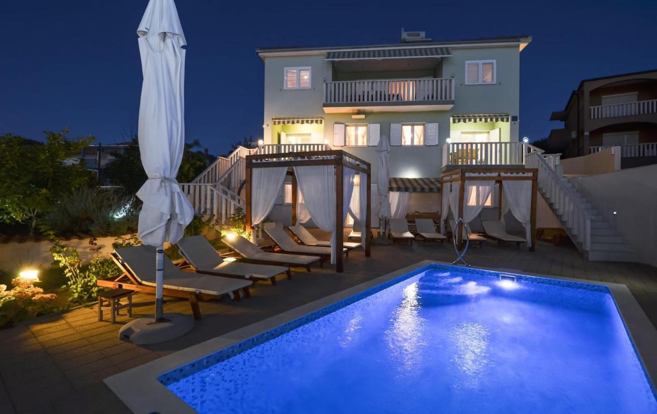 Apartments Santo Trogir - Okrug Gornji Ngoại thất bức ảnh