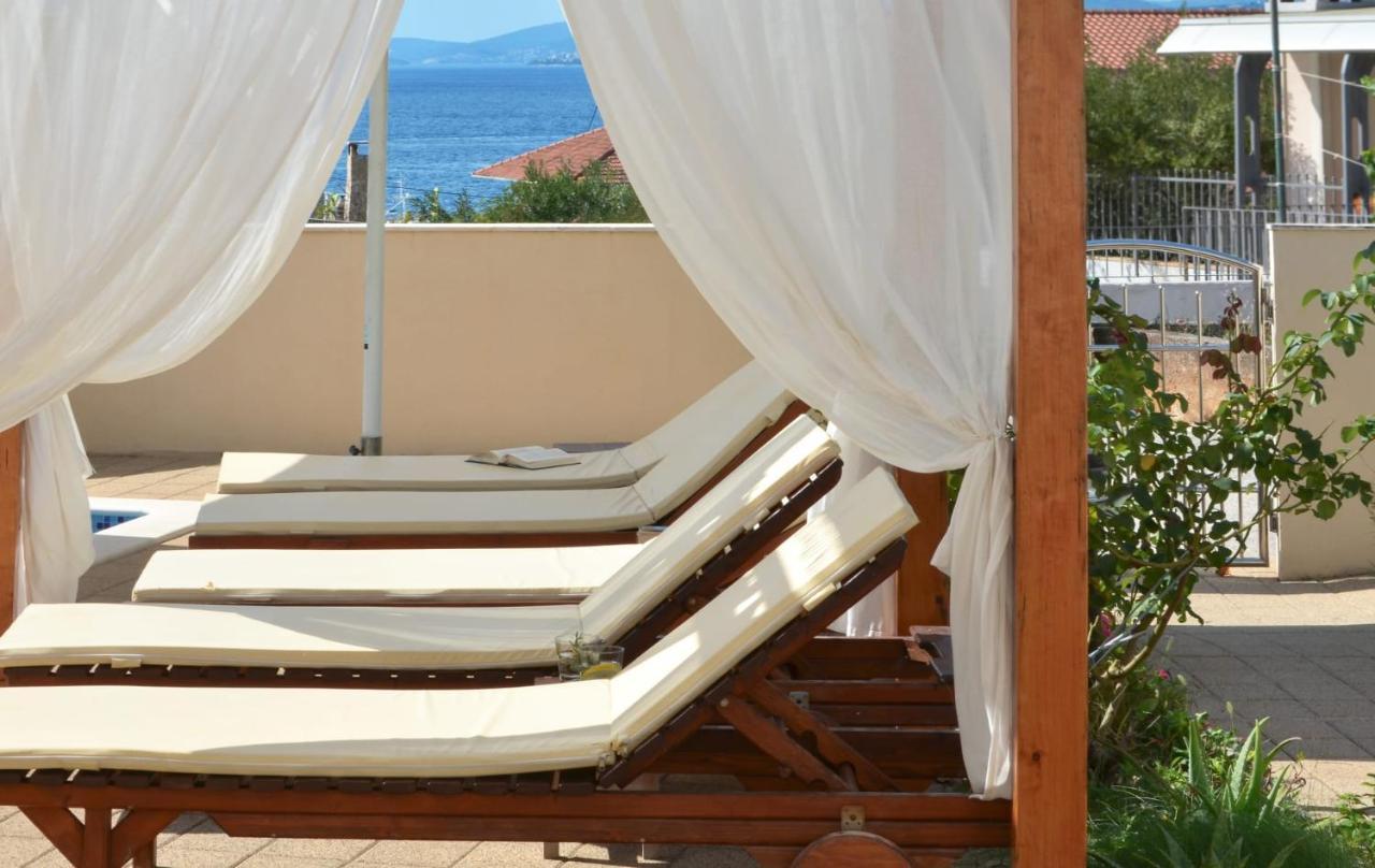 Apartments Santo Trogir - Okrug Gornji Ngoại thất bức ảnh