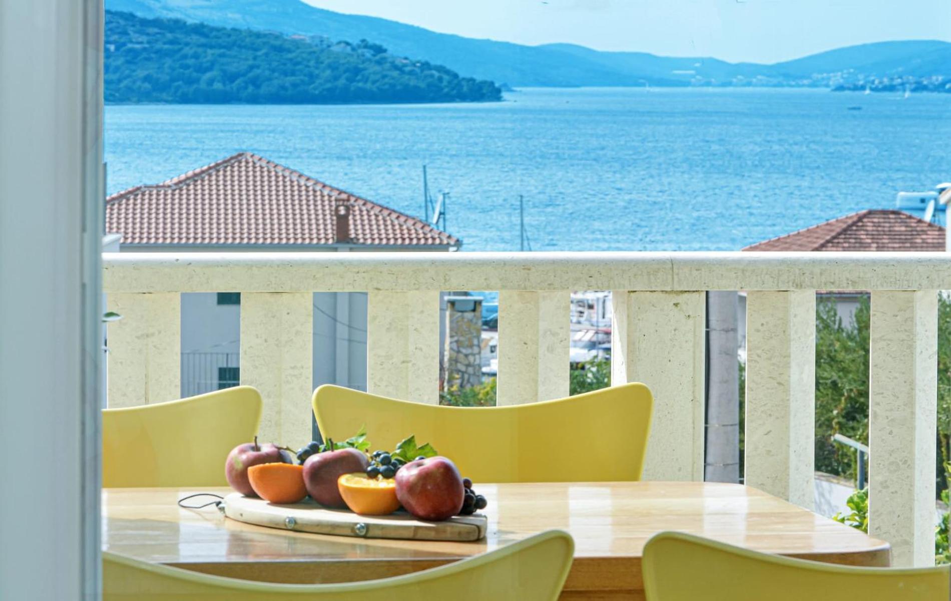 Apartments Santo Trogir - Okrug Gornji Ngoại thất bức ảnh
